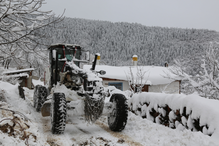 Artvin İl Özel İdaresi Ekipleri bu sefer kanser hastası için yol açtı