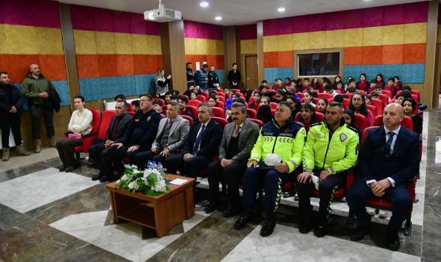 Ardahan’da çocuklara yönelik trafik eğitimi