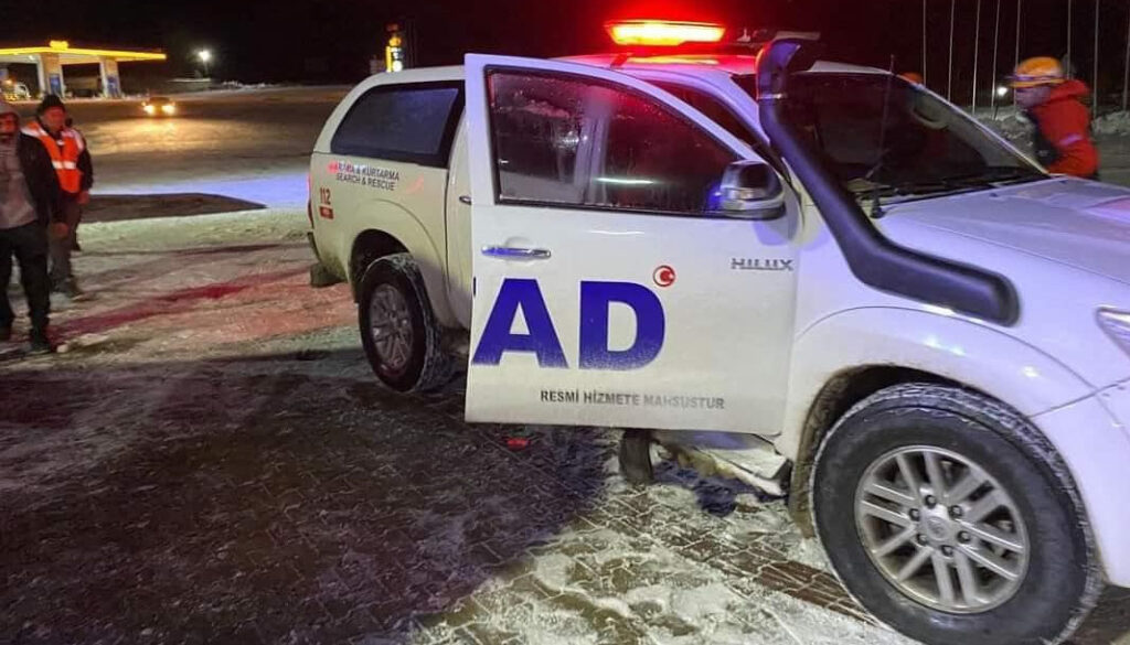 Antalya’da yaşlı çiftin imdadına AFAD ekipleri yetişti