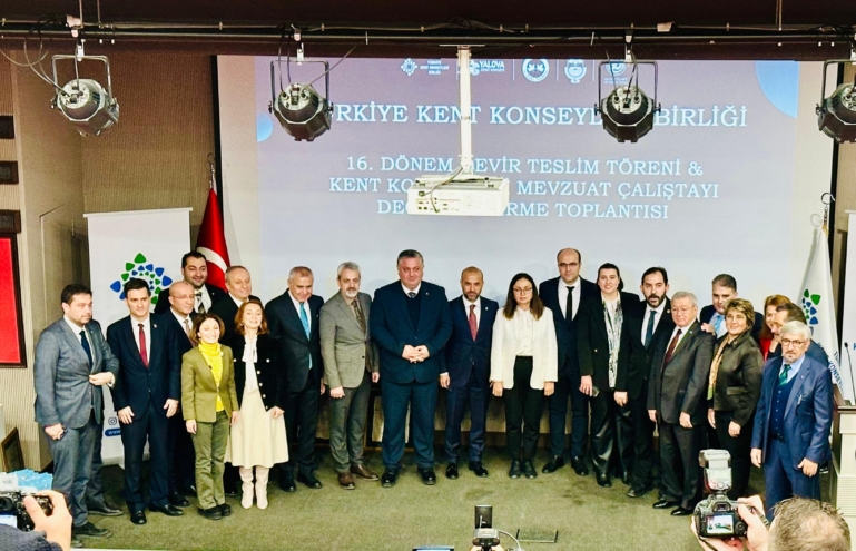 Türkiye Kent Konseyleri Birliği 16. Dönem Başkanlığı devir teslim töreni Yalova’da yapıldı