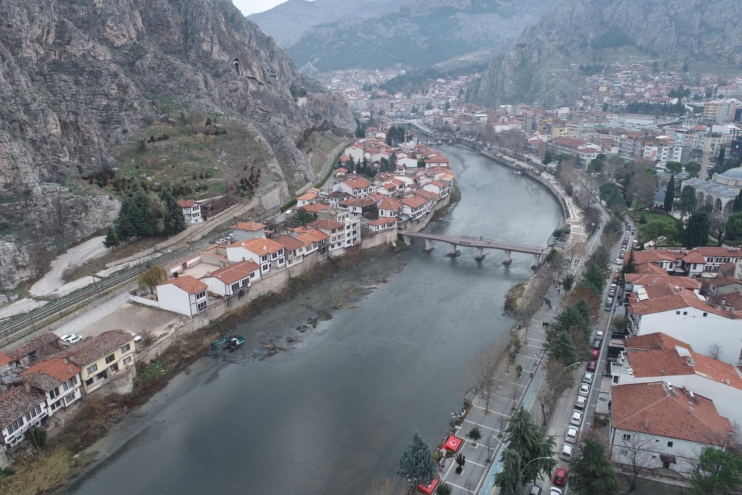 Yeşilırmak’ta ıslah çalışmaları başladı