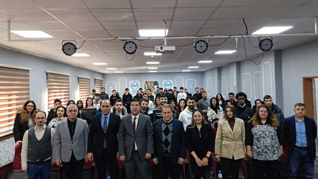 Kars Kafkas Üniversitesi İİBF’de Kariyer Günleri devam ediyor