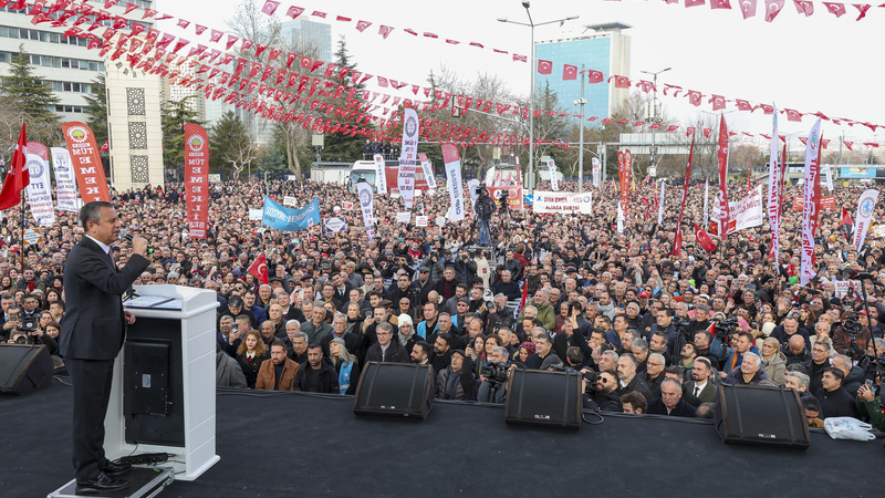 CHP Genel Başkanı Özgür Özel: “Yüzbinler ‘İstifa’ Diyorsa Sandıktan Kaçamazsın” – Birlik Haber Ajansı