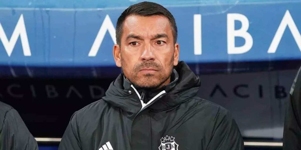 Van Bronckhorst’tan Beşiktaş’a duygusal veda: Daha fazla zaman verilseydi…