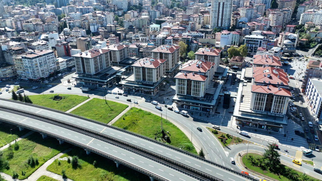 Rize’nin Yeni Çarşısı Kentsel Dönüşümde Örnek Oldu – Birlik Haber Ajansı