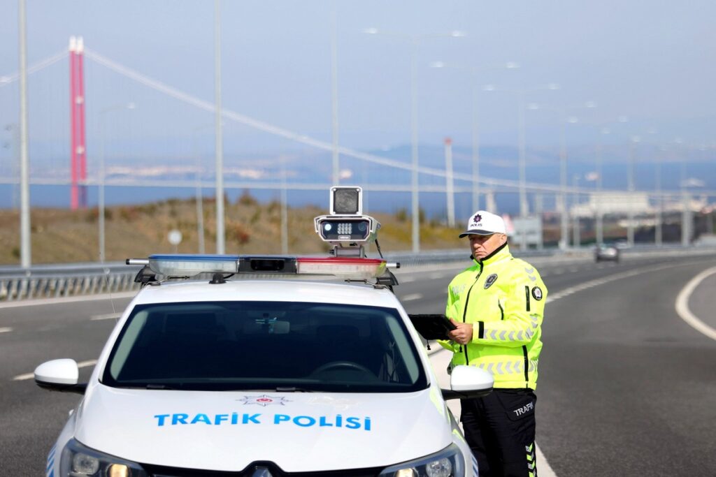 Çanakkale’de yapay zeka destekli “Trafidar” hız denetimine başladı – Birlik Haber Ajansı