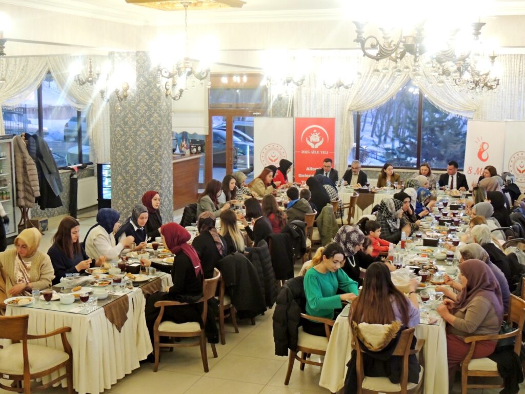 Erzurum’da Kadınlar Günü kapsamında iftar programı düzenlendi – Birlik Haber Ajansı