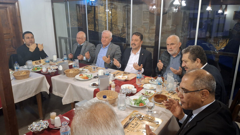 Dr. Özer Kasap, sivil toplum kuruluşu temsilcileriyle iftar yemeğinde bir araya geldi – Birlik Haber Ajansı