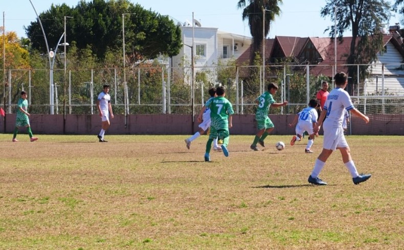 Kemer Belediye Merkez Spor gol oldu yağdı – Birlik Haber Ajansı