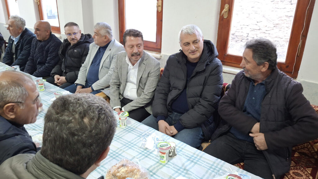 Beypazarı’nın Oymaağaç Mahallesinde iftar yemeği – Birlik Haber Ajansı