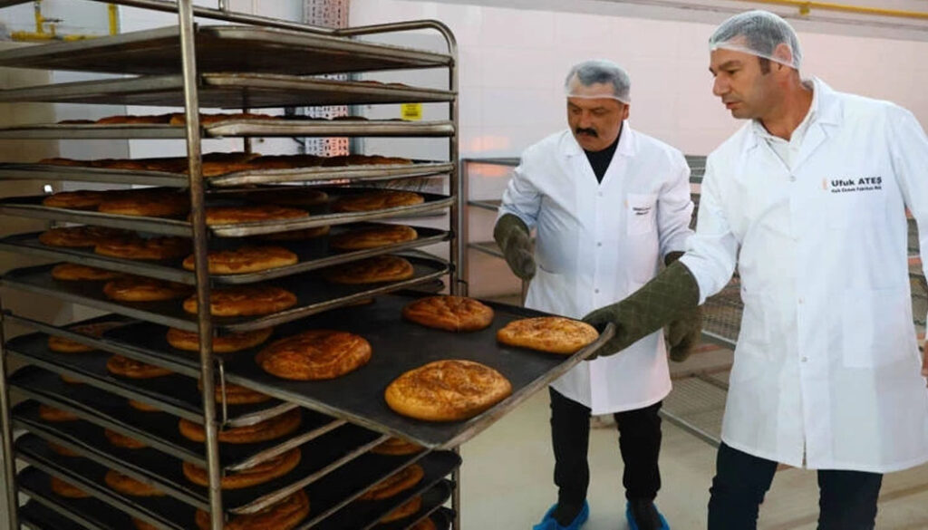 Antalya Halk Ekmek büfelerinde ramazan pidesi 15 TL – Birlik Haber Ajansı