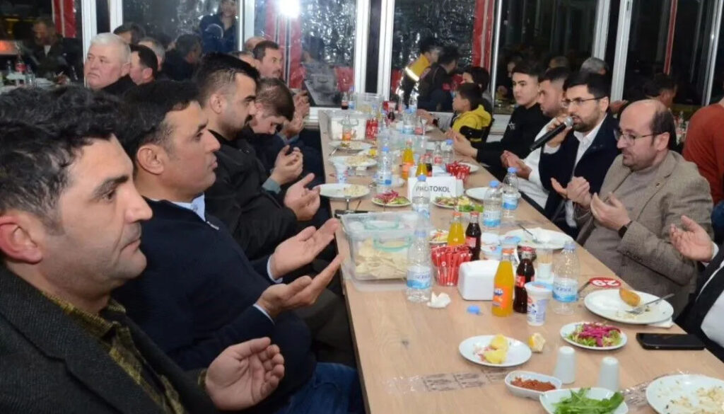 Burdur Ticaret Borsasından iftar buluşması – Birlik Haber Ajansı