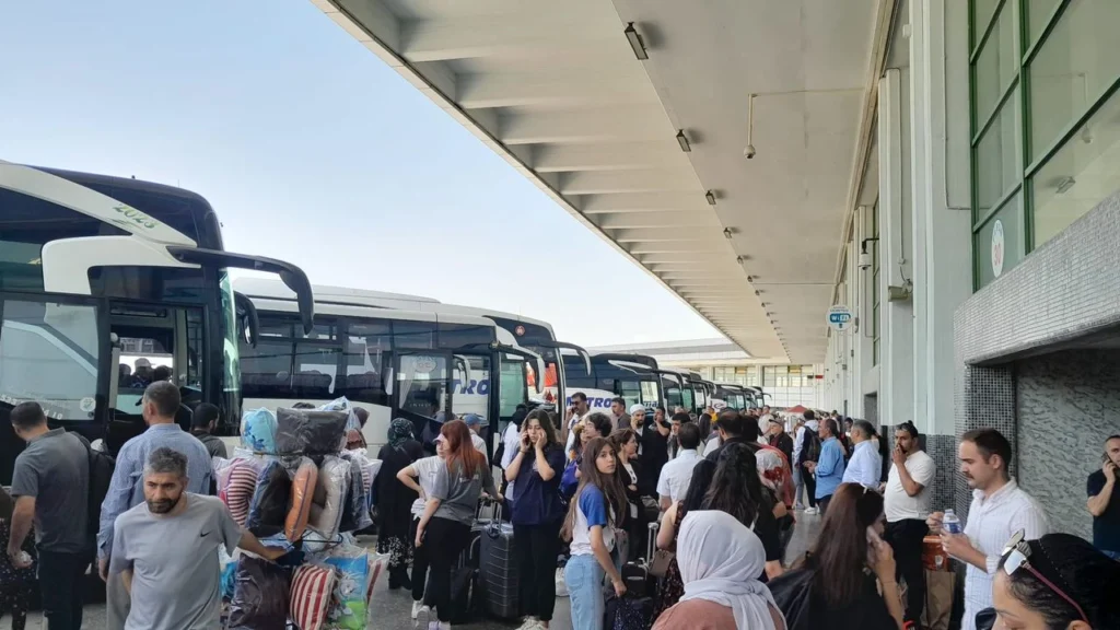 Bayram tatilinde otobüs yoğunluğu: 3,5 milyon yolcu – Birlik Haber Ajansı